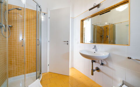 Villa Diamante - Siracusa, Sicilia: Mirror, Tap, Plumbing Fixture, Sink, Bathroom Sink, Bathroom, Building, Shower Door, Shower