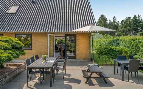 Lavrans - 2.5Km from the Sea: Cottage, Shed, Hut, Farmhouse, Prairie, Shack, Barn, Log Cabin, Garden Buildings