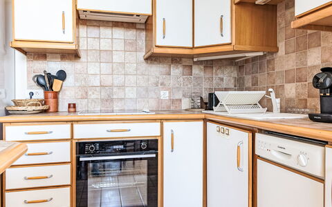 Saint-Jean-De-Luz 477: Kitchen, Kitchen Appliance, Countertop, Wood, Cabinetry, Major Appliance, Flooring, Interior Design, Floor, Drawer