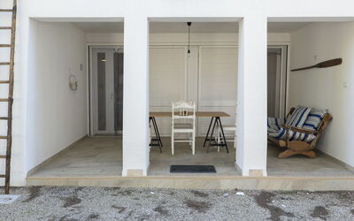 Accommodation:&nbsp;Lu Mare 653.2