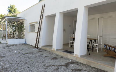 Accommodation:&nbsp;Lu Mare 653.2