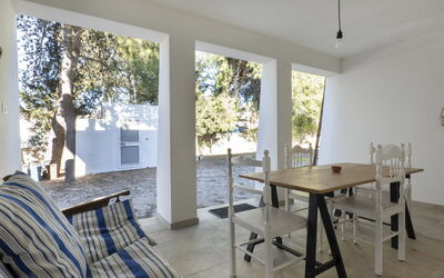 Torre Vado 653: Plant, Sky, Property, Building, Azure, Blue, Tree, House, Leisure, Residential Area