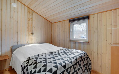 Alois - 31Km from the Sea: Wood, Ceiling, Interior Design, Bedroom, Floor, Room, Wood Stain, Hardwood, Plank, Bed