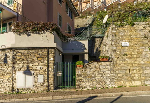 Spacious Apartment In Sori With Large Terrace - So: Window, Building, Plant, Road Surface, Door, Asphalt, Wood, Urban Design, Residential Area, Facade