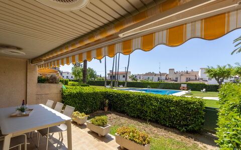 Bahia Dorada: Shade, Outdoor Furniture, Garden, Awning, Eco Hotel, Balcony, Yard, Landscaping, Outdoor Structure, Courtyard