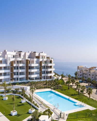 Amazing Sea: Plant, Water, Cloud, Sky, Building, Swimming Pool, Tree, Shade, Urban Design, Leisure