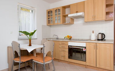 Accommodation:&nbsp;Vero 115.3