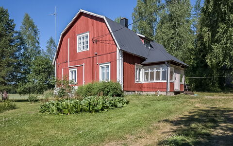 Lehtola: Wood, Flooring, Floor, Furniture, Wood Flooring, Interior Design, Bunk Bed, Room, Wood Stain, Hardwood