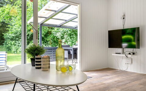 Tancred - 30Km from the Sea: Interior Design, Flooring, Floor, Furniture, Ceiling, Lighting, Wood Flooring, Living Room, Flowerpot, Houseplant