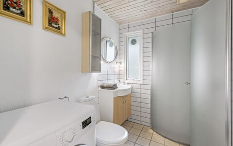 Tancred - 30Km from the Sea: Plumbing Fixture, Flooring, Floor, Interior Design, Toilet, Ceiling, Bathroom, Toilet Seat, Sink, Plumbing