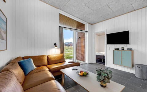 Winder - 500M from the Sea: Cottage, Shed, Hut, Farmhouse, Prairie, Shack, Barn, Log Cabin, Garden Buildings