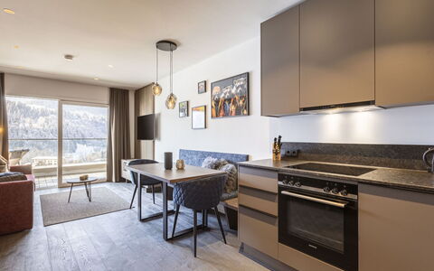 Hopfgarten im Brixental 500: Apartment, Furniture, Interior Design, Room, Ceiling, Home Appliance, Chair, Cabinetry, Television, Hardwood