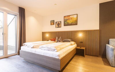 Accommodation:&nbsp;Mit 2 Schlafzimmer für 2-6 Personen 500.5