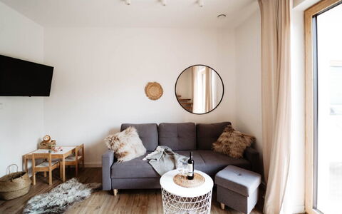 Domek Pod Szarowym Lasem: Mirror, Property, Furniture, Couch, Comfort, Picture Frame, Wood, Interior Design, Living Room, Table