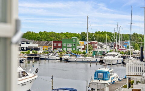 Sebiorn - 5M from the Sea: Wood, Home, Porch, Deck, Hardwood, Roof, Wood Stain, Wood Flooring, Eco Hotel