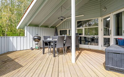 Bjart - 1.5Km from the Sea