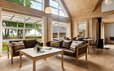 Månviva - 150M to the Fjord: Blue, Shrub, Cottage, Groundcover, Garden, Estate, Shade, Landscaping, Farmhouse, Eco Hotel