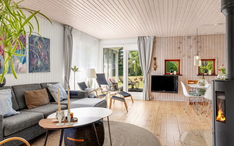 Soti - 350M from the Sea: Flooring, Wood Flooring, Wood, Furniture, Interior Design, Floor, Home, Lighting, Laminate Flooring, Living Room
