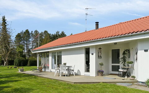 Soti - 350M from the Sea: Wood, Cottage, Log Cabin, Deck, Hardwood, Larch, Plank, Siding, Hut, Wood Stain