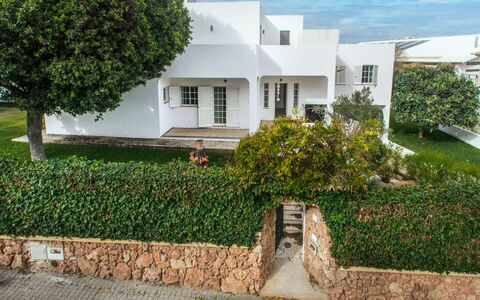 Lima - Vip Properties: Water, Plant, Sky, Property, Daytime, Building, Swimming Pool, Azure, Blue, Tree