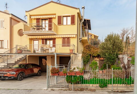 Casale Al Mare: Plant, Sky, Building, Wheel, Window, Property, Car, Vehicle, Door