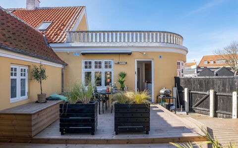 Yorick - 300M from the Sea: Wood, Roof, Architecture, Home, House, Cottage, Siding, Hardwood, Slope, Estate