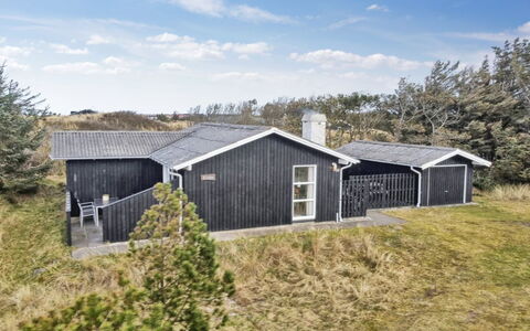 Florencia - 450M from the Sea: Roof, House, Home, Cottage, Door, Siding, Deck, Porch, Plank, Hardwood