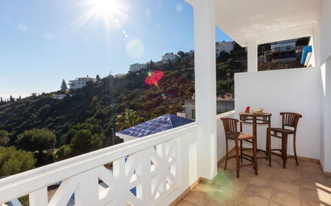 Los Balcones: Water, Sky, Water Resources, Mountain, Azure, Plant, Coastal And Oceanic Landforms, Lake, Beach, Horizon