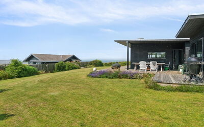 Niesina - 100M from the Sea