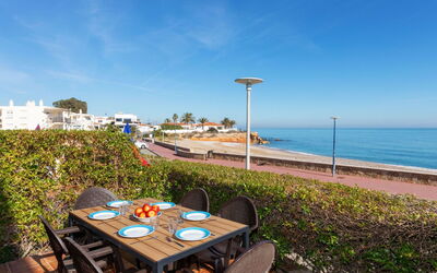 Accommodation:&nbsp;Cala Gonzalez 617.1