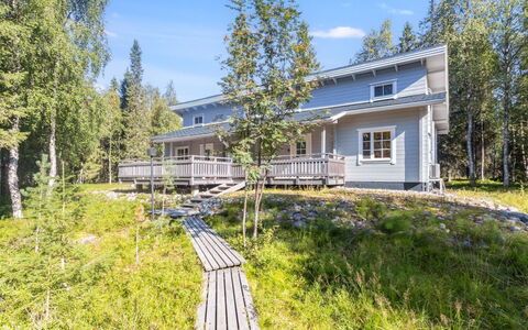 Pohjaslahdentie 17 a: Wood, Snow, Cottage, Winter, Roof, Home, Freezing, Log Cabin, Siding, Slope