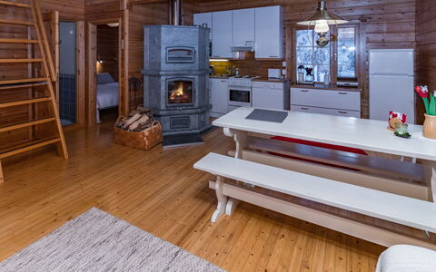 Pohjaslahdentie 17 B: Wood, Home, Cottage, Hardwood, Ceiling, Wood Flooring, Wood Stain, Log Cabin, Plank, Living Room