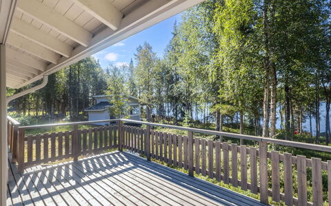 Pohjaslahdentie 17 B: Wood, Porch, Home, Hardwood, Deck, Plank, Siding, Shade, Estate, Wood Stain
