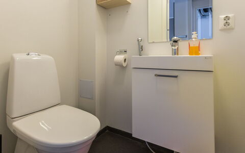 Sun &Amp; Skivillas 5. (3Mh): Furniture, Interior Design, Flooring, Floor, Table, Ceiling, Kitchen & Dining Room Table, Lighting, Chair, Home