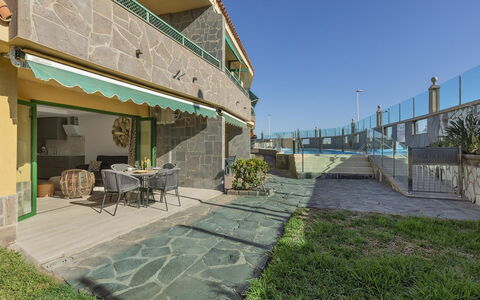 Aquarius 4: Sky, Plant, Road Surface, Architecture, Urban Design, Grass, Shade, Residential Area, Table, Leisure