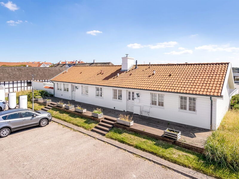 Jeppe - 200M from the Sea