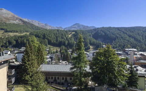 Masserini View Apartment: Mountainous Landforms, Mountain, Hill, Architecture, Landscape, Hill Station, Mountain Range, Slope, Larch, Valley
