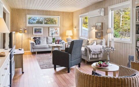 Laurentius - 625M from the Sea: Home, Roof, House, Cottage, Estate, Door, Porch, Siding, Farmhouse, Shade