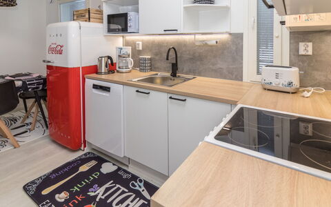 Hillaniitty: Kitchen Appliance, Kitchen, Major Appliance, Interior Design, Countertop, Furniture, Flooring, Wood, Home Appliance, Cabinetry