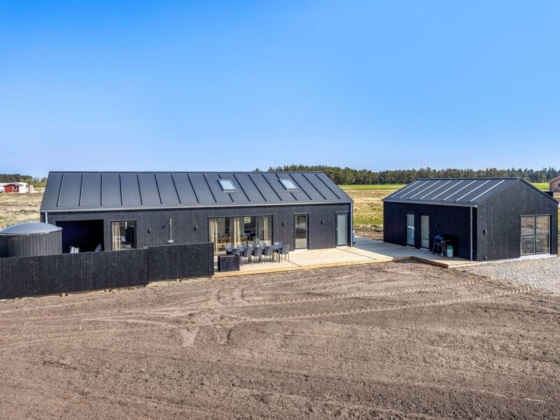 emmik - 1.8km From The Sea