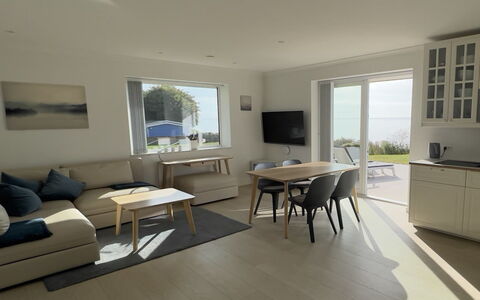 Volmar - 10M from the Sea: Blue, Shrub, Cottage, Groundcover, Garden, Estate, Shade, Landscaping, Farmhouse, Eco Hotel