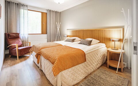 Mäntyranta 1: Furniture, Interior Design, Wood, Flooring, Floor, Ceiling, Bed, Bedroom, Room, Textile