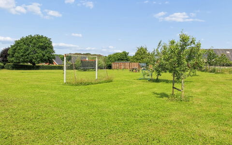Ilsabe - 25Km from the Sea: Sky, Blue, Grass, Tree, Grassland, Plain, Land Lot, Lawn, Cloud