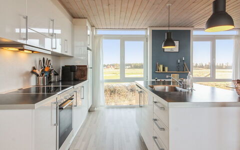 Truls - 700M from the Sea: Wood, Kitchen, Home, Countertop, Apartment, Wood Flooring, Hardwood, Cabinetry, Wood Stain, Plank