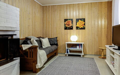 Saajola: Furniture, Interior Design, Flooring, Wall, Floor, Wood, Ceiling, Room, Couch, Living Room