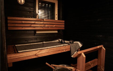 Honka a: Rural Area, Hill Station, Village, Mountain Range, Valley, Mountain Village, Alps, Eco Hotel, Balcony, Hotel