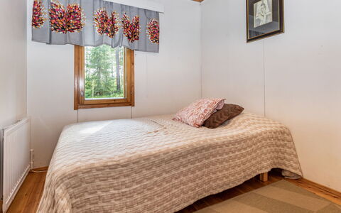 Mokko-Mökki: Bed, Bedroom, Interior Design, Wood, Floor, Flooring, Bed Sheet, Bedding, Furniture, Textile