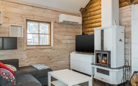Puljunharju: Rural Area, Hill Station, Village, Mountain Range, Valley, Mountain Village, Alps, Eco Hotel, Balcony, Hotel