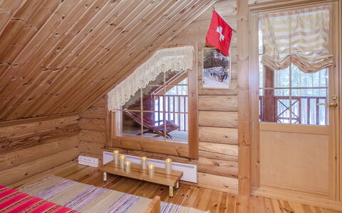 Villa Tunturitervakko: Furniture, Interior Design, Flooring, Floor, Table, Ceiling, Kitchen & Dining Room Table, Lighting, Chair, Home