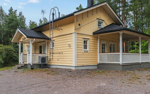 Kuusikko: Wood, House, Porch, Home, Siding, Cottage, Roof, Door, Sash Window, Deck